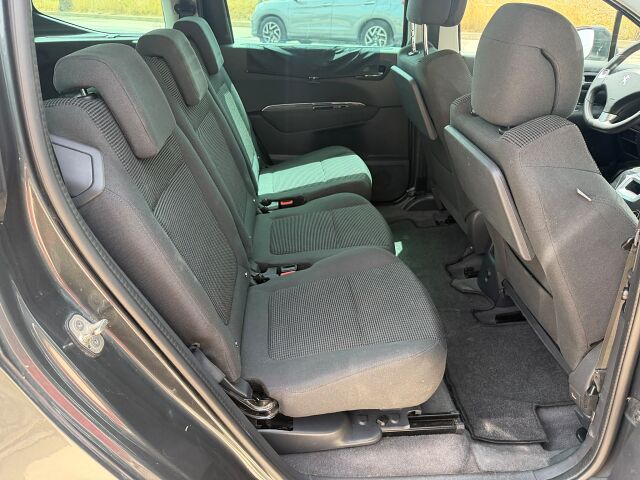 PEUGEOT 5008 ALLURE 1.6 HDI AUTO SPANISH LHD IN SPAIN 84000 MILES 7 SEATS 2015